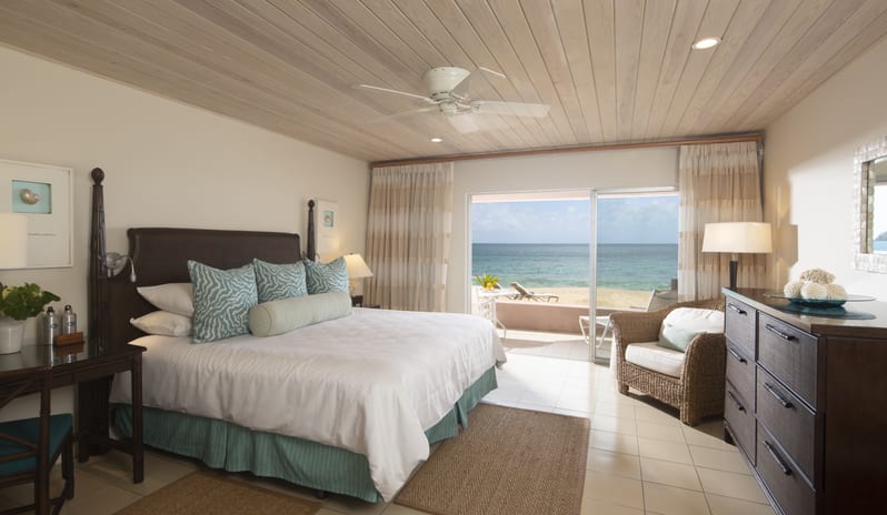 1 - Deluxe Beachfront Room (Lower Level)  - Outside view